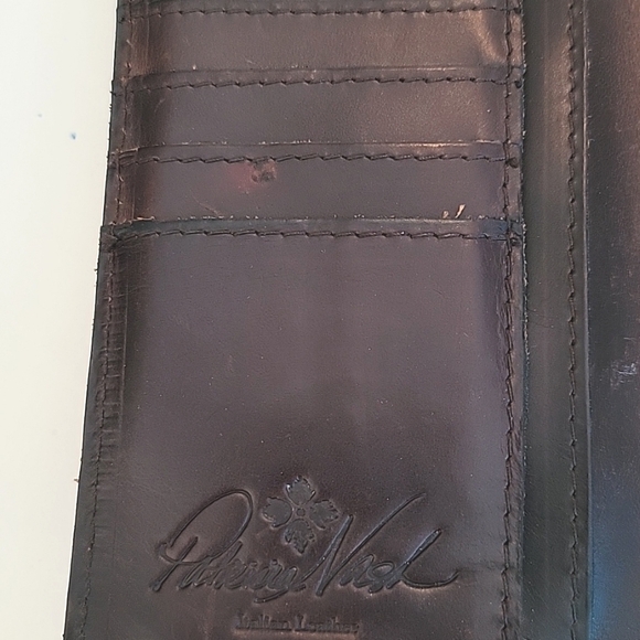 PATRICIA NASH WOMEN'S WESTERN STYLE HANDTOOLED TRIFOLD CLUTCH WALLET - Picture 10 of 16